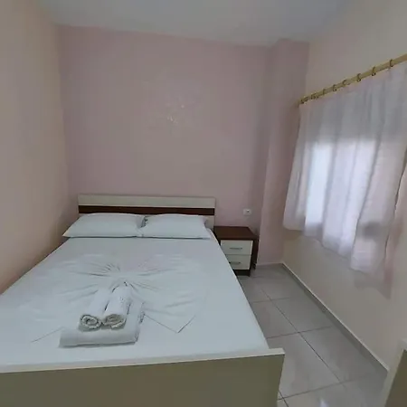 Triad 山林小屋