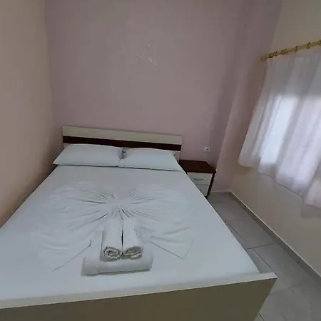 Triad Vlorë