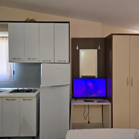 山林小屋 Triad *