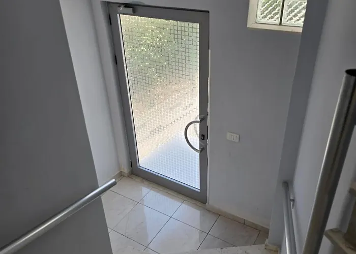 Деревянный коттедж Triad Влёра